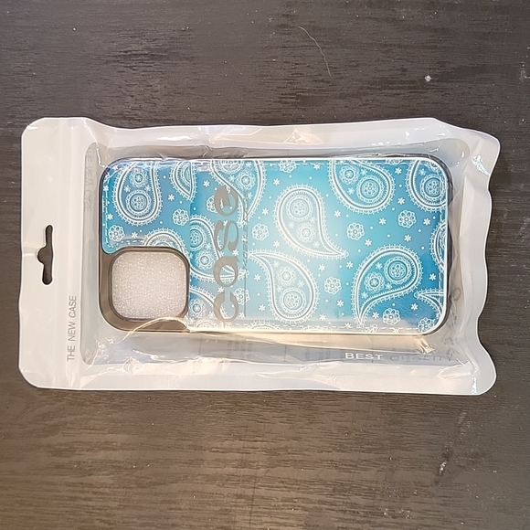 Phone case - Picture 7 of 7